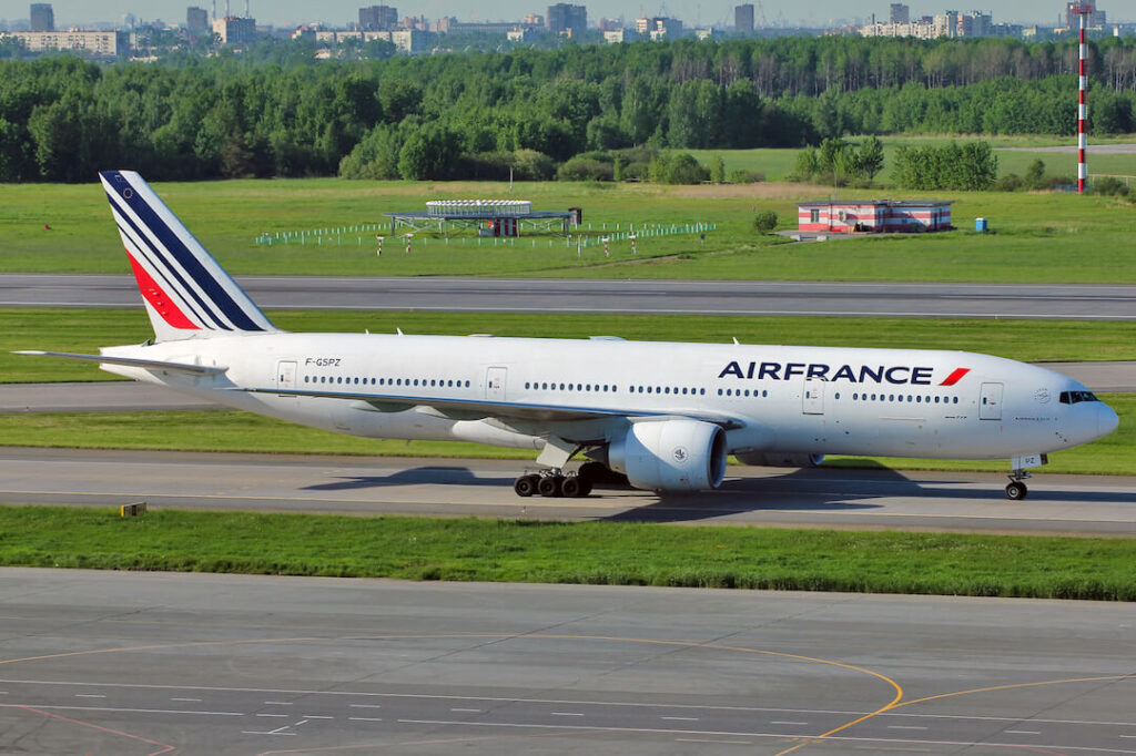 air_france_resumes_and_adds_a_number_of_us_flights.jpg