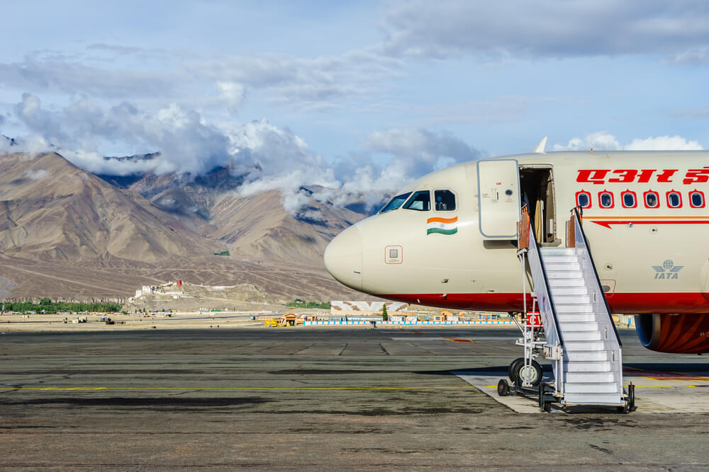 air_india_at_kushok_bakula_rimpochhe_airport.jpg