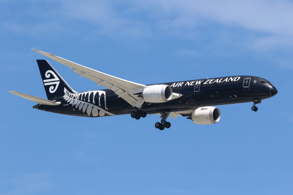 air_nz_dreamliner_approaches_brisbane.jpg