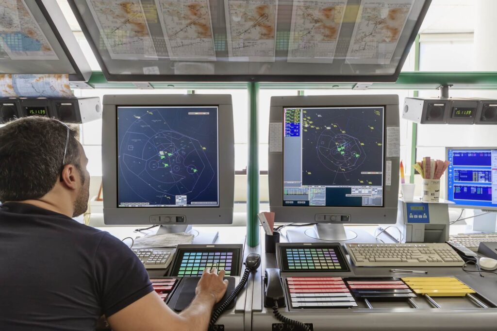 air traffic controllerjpg air_traffic_controller.jpg