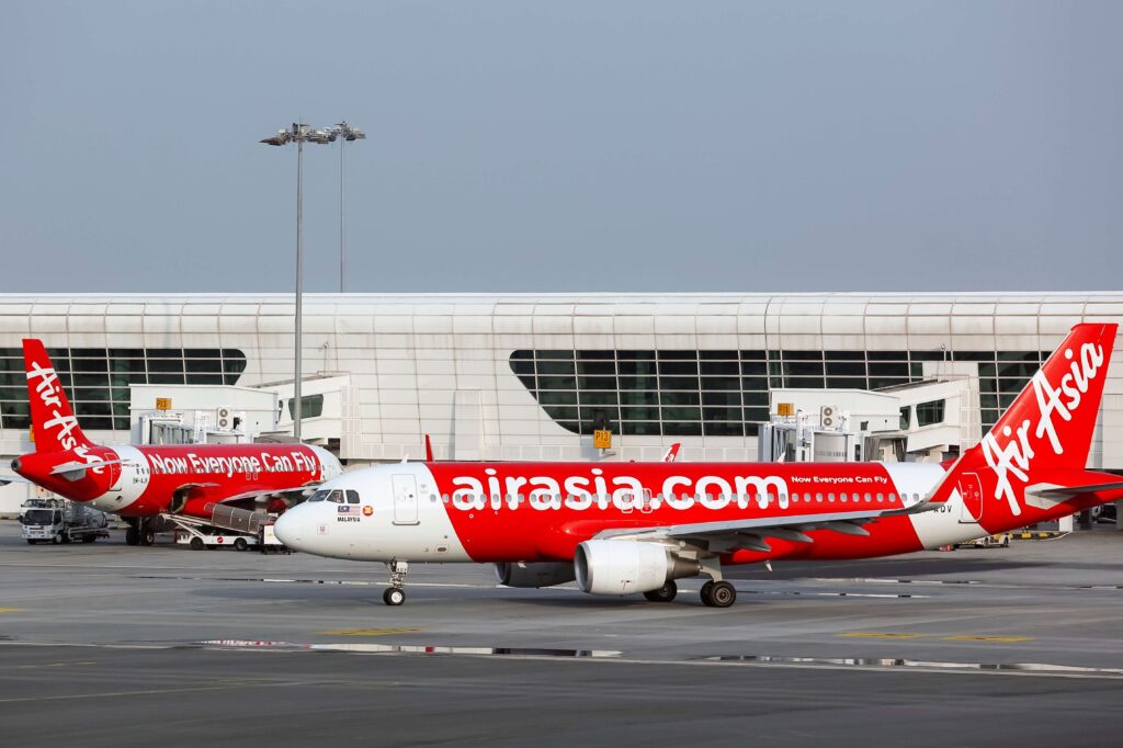 airasia jpg airasia_.jpg