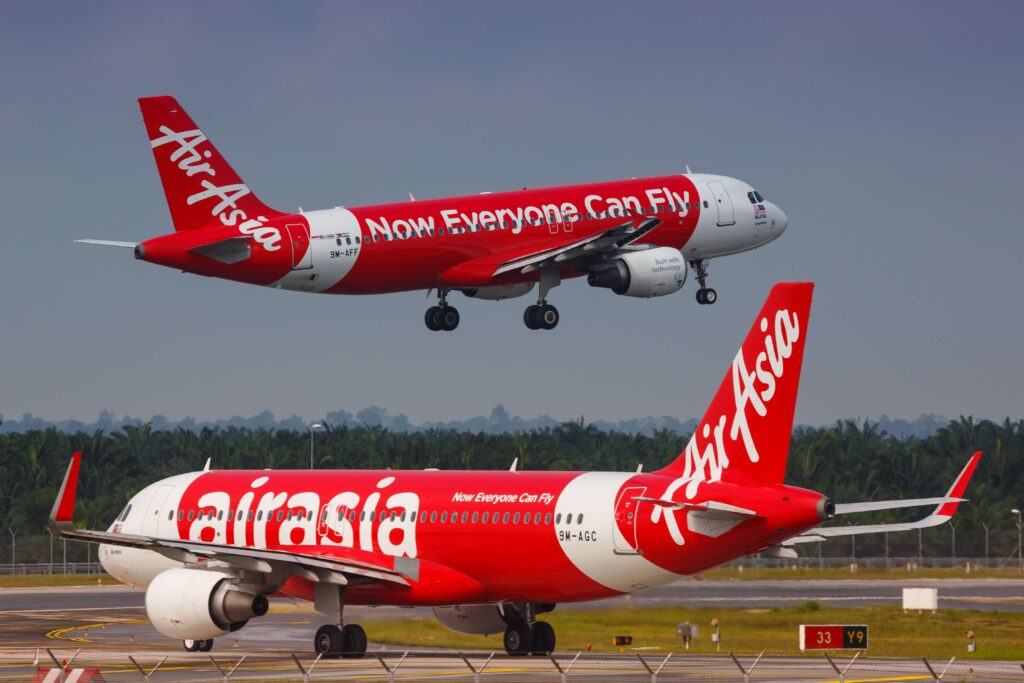 airasia_airbus_a320_at_kuala_lumpur_airport_kul_in_malaysia_2.jpg