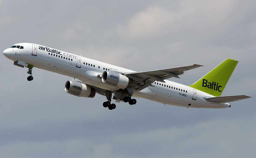 airbaltic-sas-latvian-livery-airbus-a220.jpg