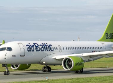 airbaltic_a220_dux_croatorum.jpg