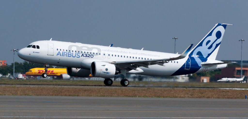 airbus_a320neo_landing_02-1.jpg