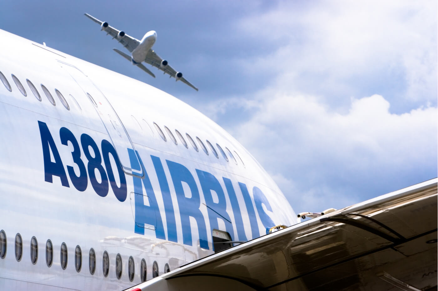 airbus_a380_exhibition_flight_at_ila_berlin_air_show_2010.jpg