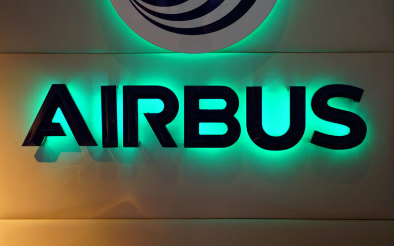 airbus_logo_at_the_airbus_factory_in_toulouse_france.jpg
