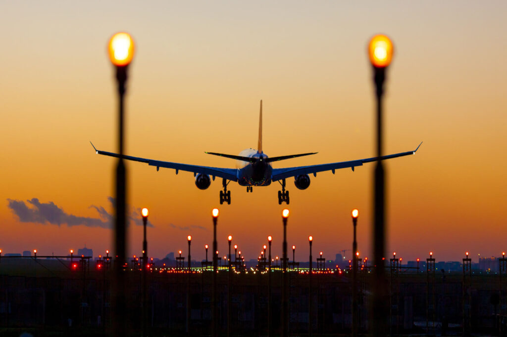 aircraft_landing_at_sunset.jpg