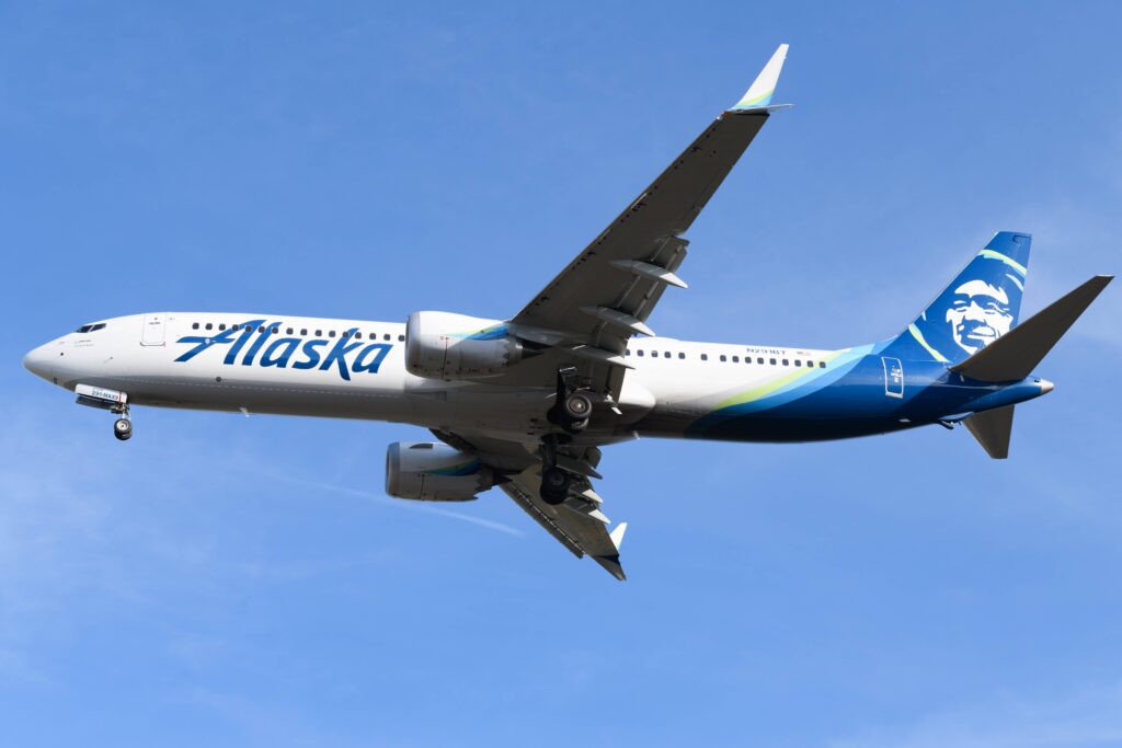 alaska_airlines_boeing_737_max_aircraft-1.jpg