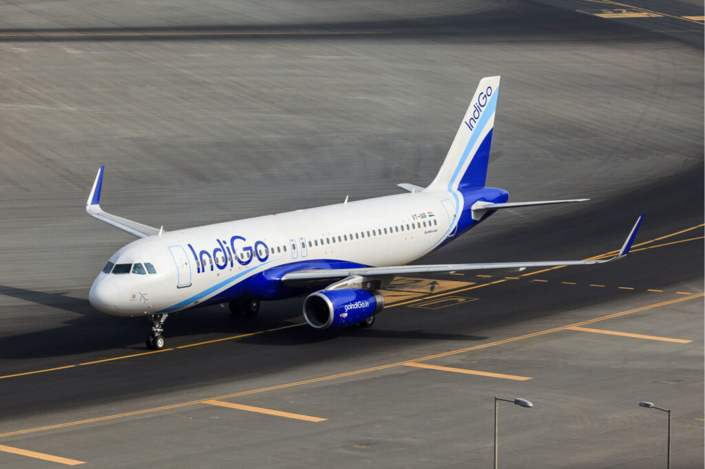 an indigo a320 aircraft taxiing in dubaijpg an_indigo_a320_aircraft_taxiing_in_dubai.jpg