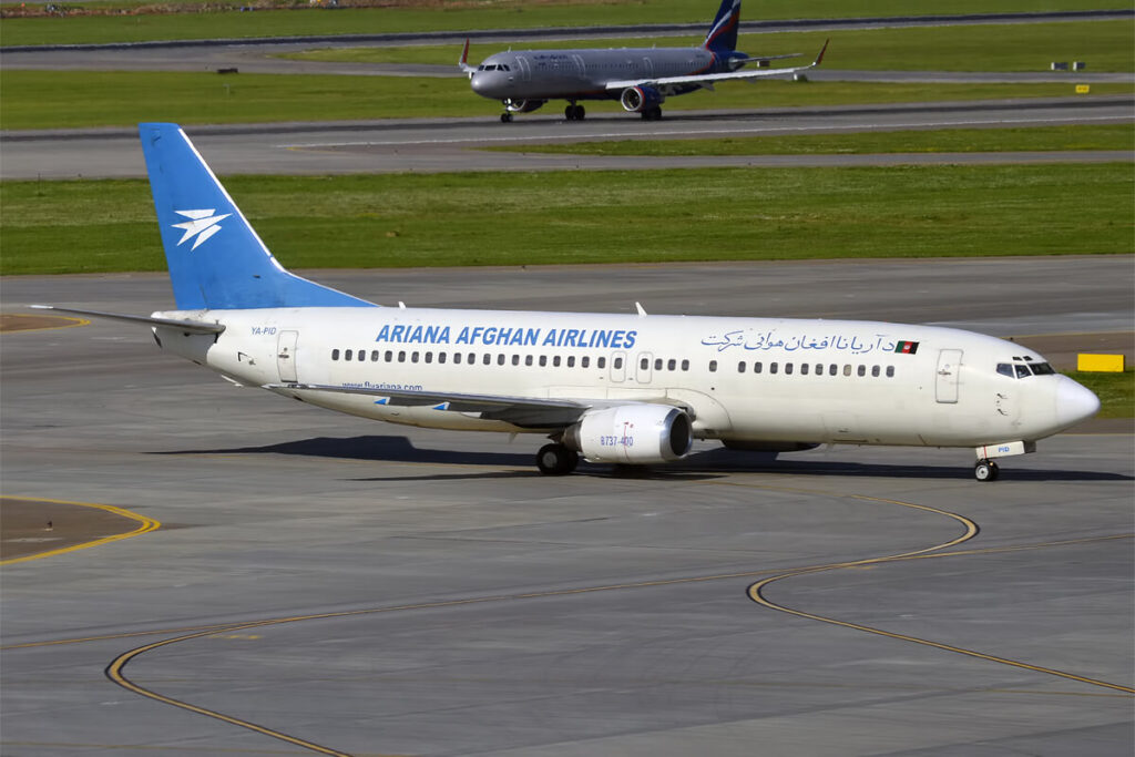 ariana_afghan_airlines_ya-pid_boeing_737-470_36833010420.jpg