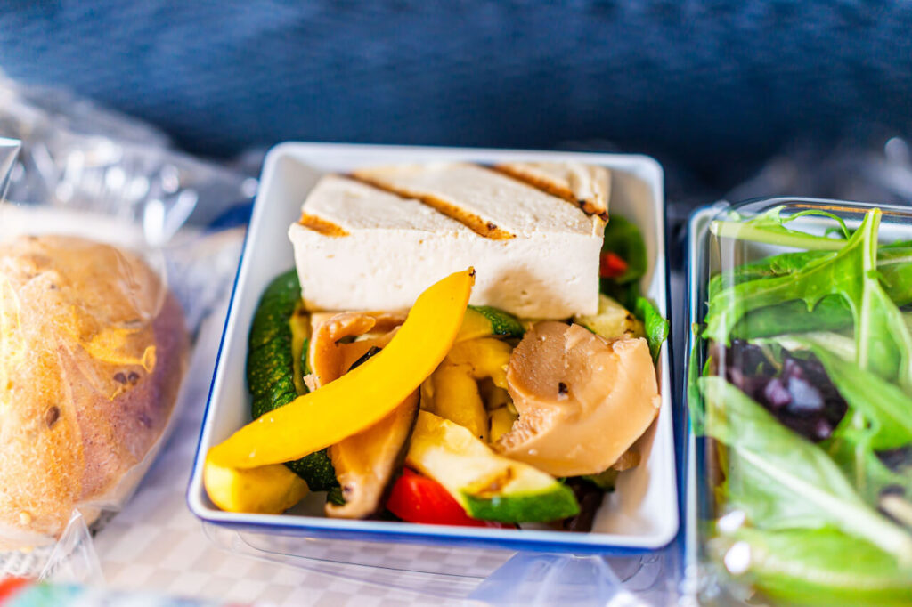 around the world in 8 inflight vegetarian mealsjpg around_the_world_in_8_inflight_vegetarian_meals.jpg
