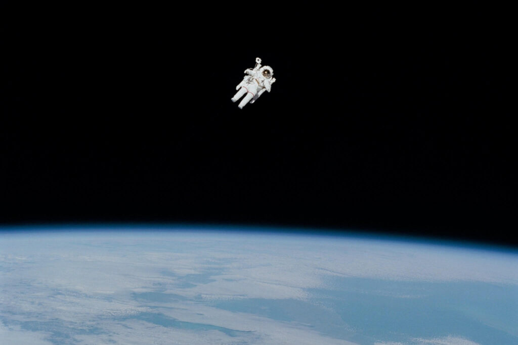 astronaut in spacejpg astronaut_in_space.jpg