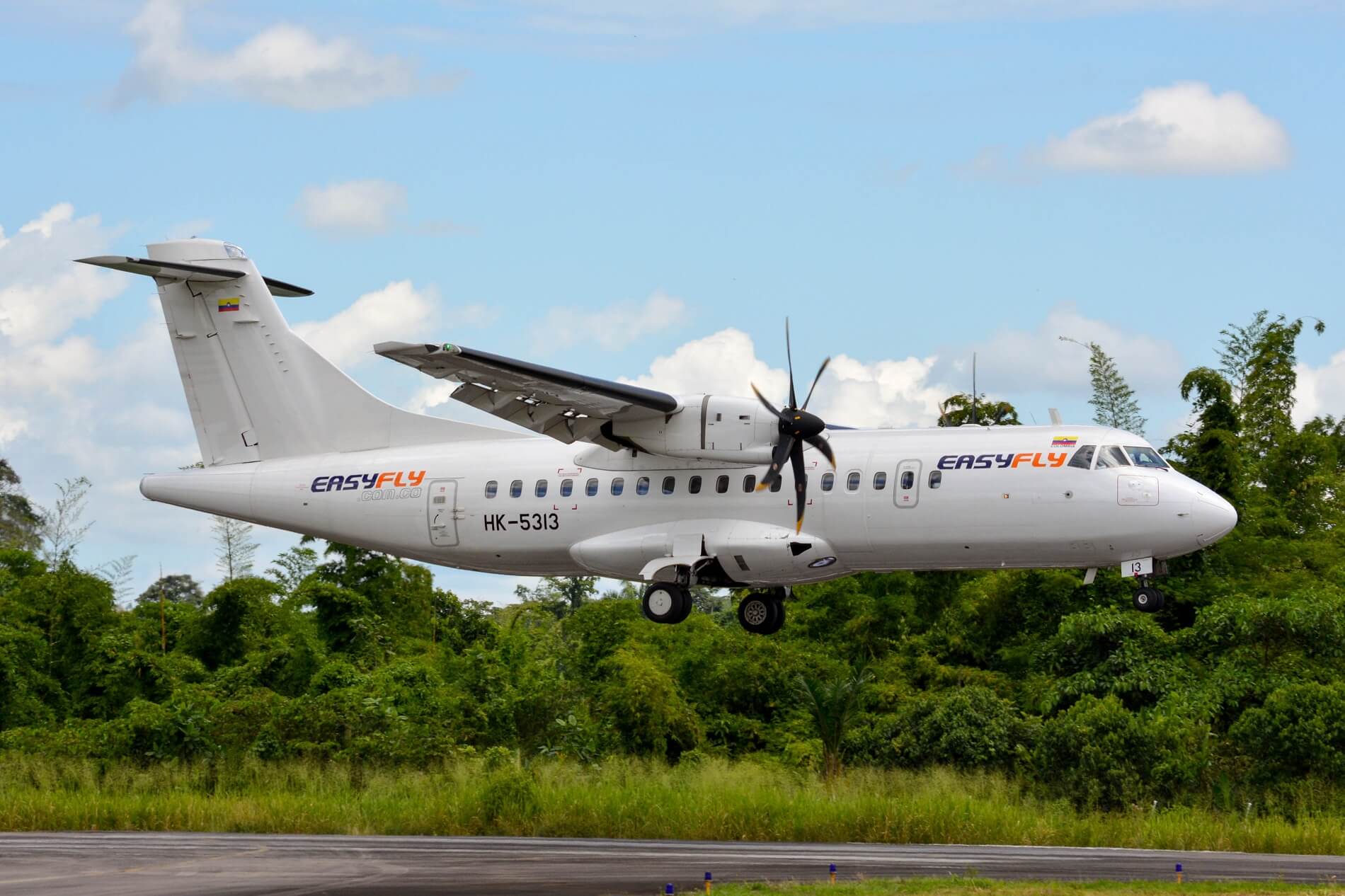 atr_42_easyfly-5.jpg
