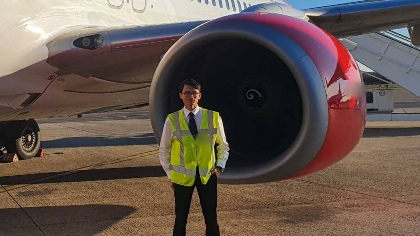 Pilot’s story: after 1st month in the cockpit ‒ to furniture sale