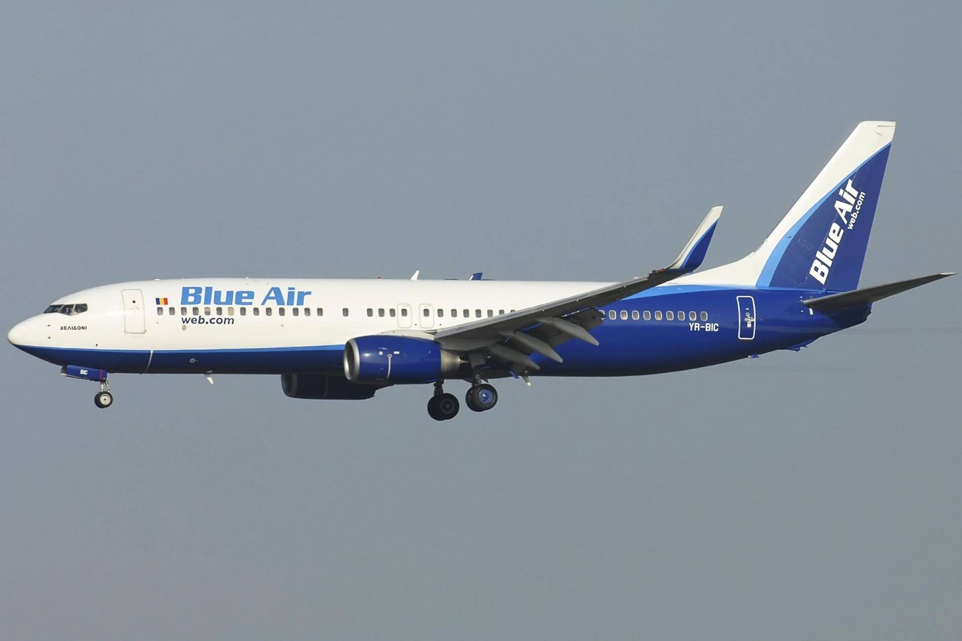 blue_air_boeing_737.jpg