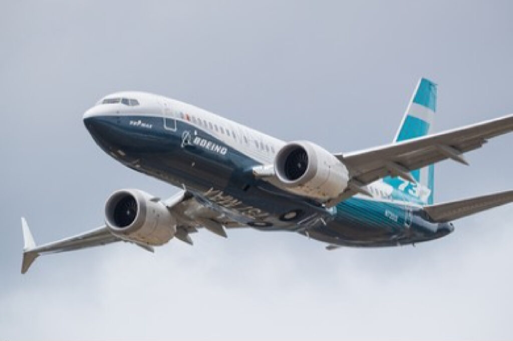 boeing_737_max_flyby_at_farnborough_airshow.jpg