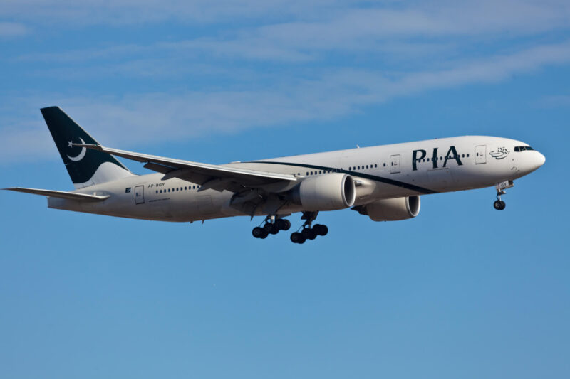 boeing_767_pakistan_international_airlines.jpg AeroTime