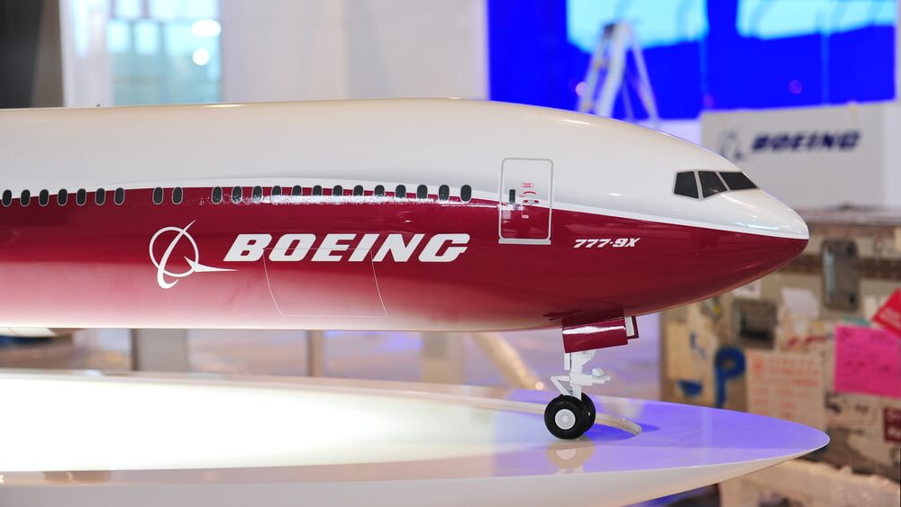 boeing_777x_model_on_display_at_singapore_air_show_in_2014.jpg