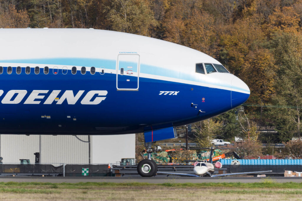boeing_777x_taxiing_at_boeing_field_airport.jpg