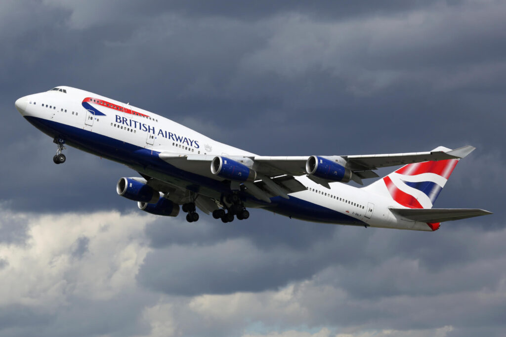 british airways boeing 747 taking offjpg british_airways_boeing_747_taking_off.jpg
