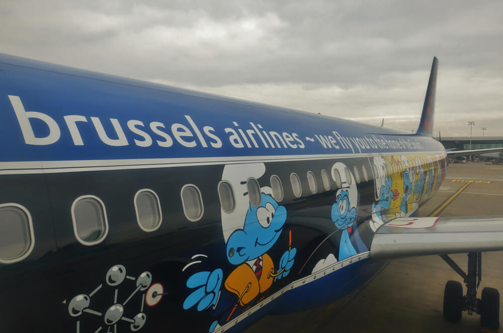 brussels_airlines_airbus_a320_aerosmurf_at_brussels_airport_bru.jpg