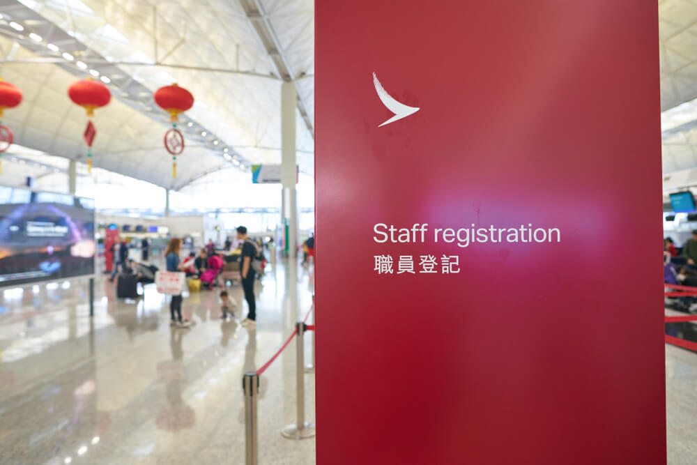 cathay dragon staff registration booth at hong kong international airportjpg cathay_dragon_staff_registration_booth_at_hong_kong_international_airport.jpg