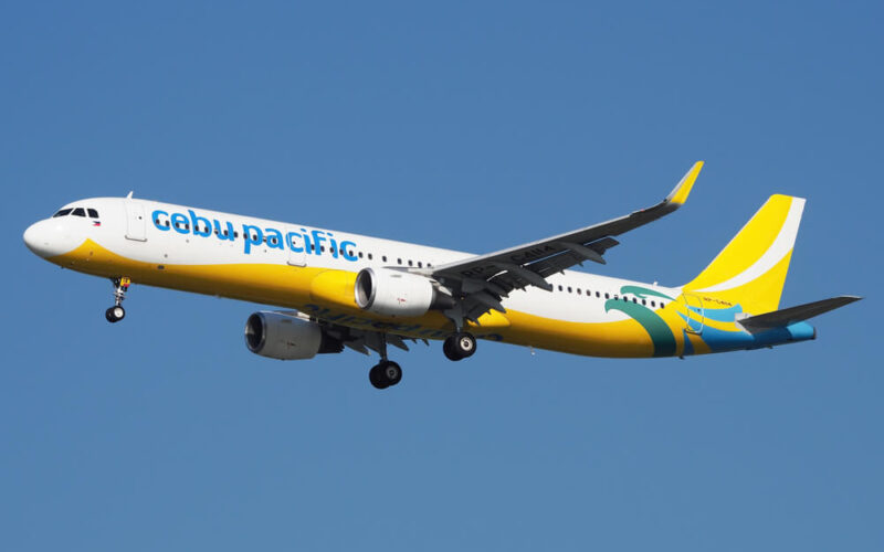 cebu_pacific_air_landing_in_bangkok_thailand.jpg