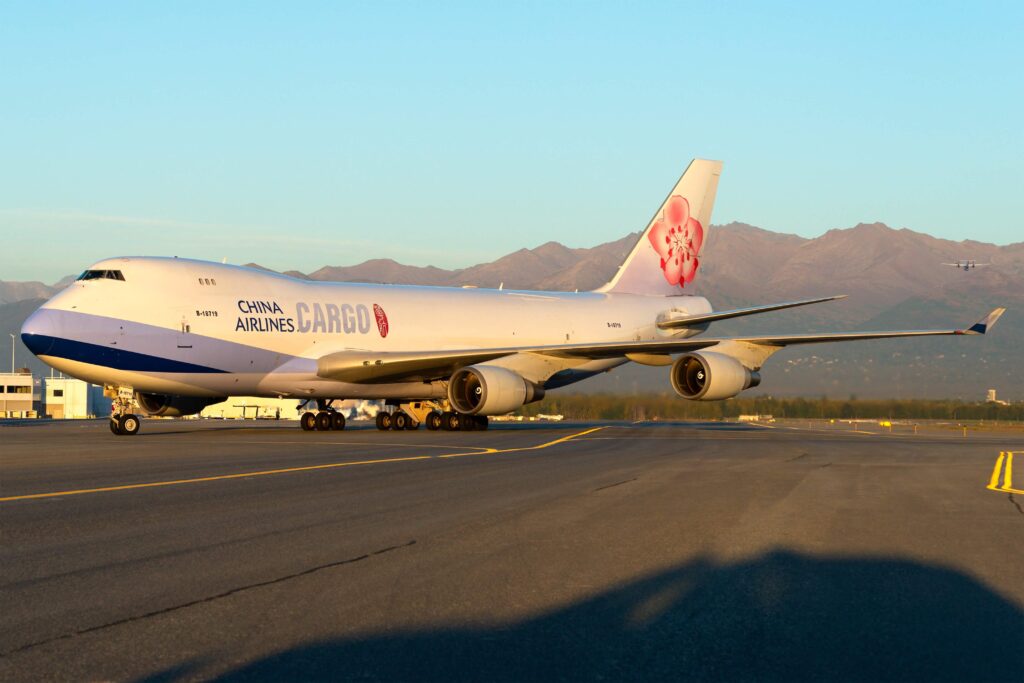 china_airlines_cargo_b747.jpg