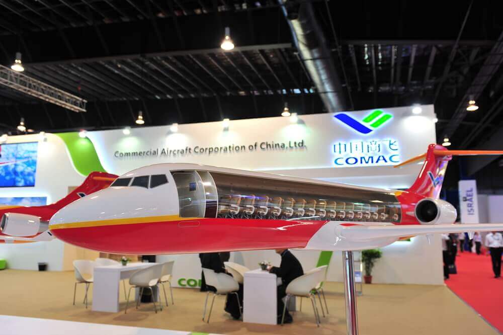 comac_arj21_1.jpg