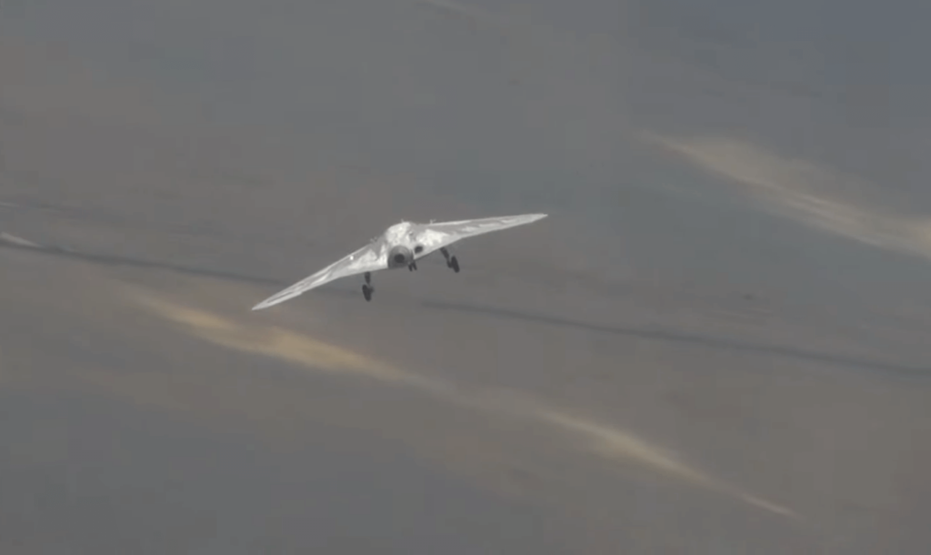 drone-sukhoi-s70-hunter-heavy-maks.png