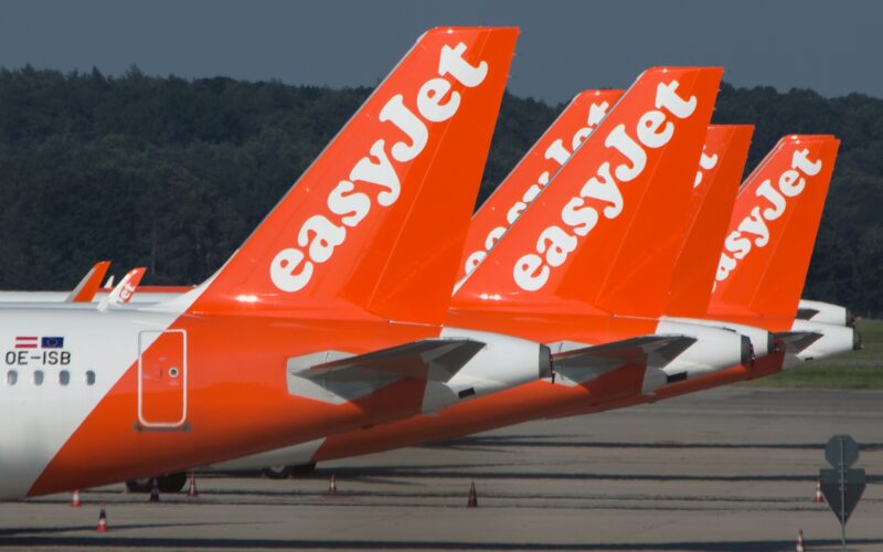 While beating expectations, easyJet still posted a net loss for Q1 FY23