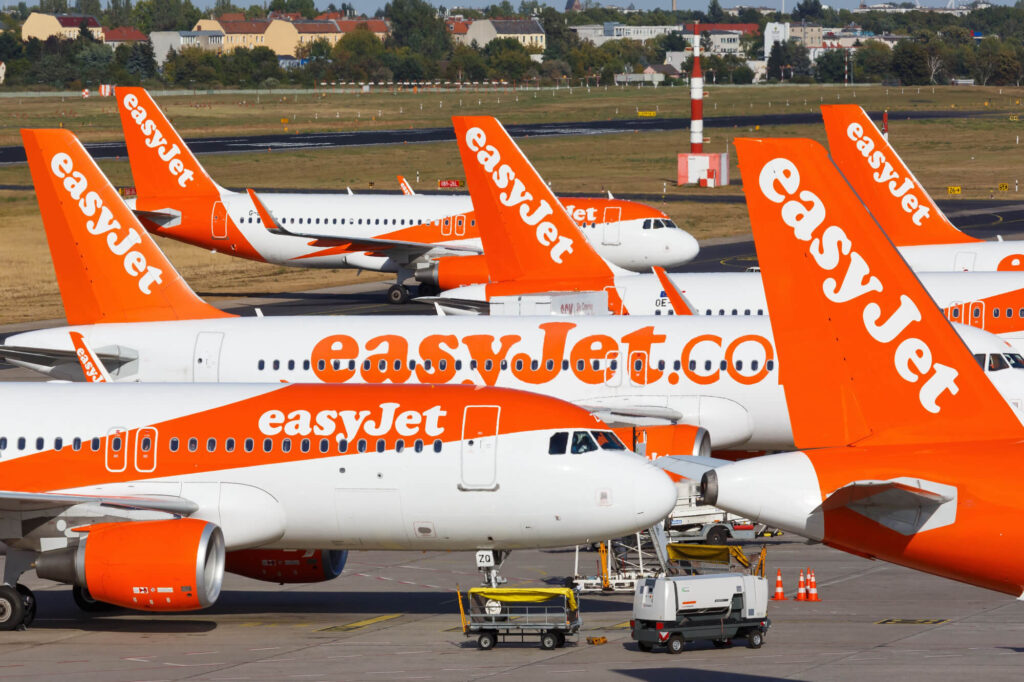 easyjet_aircraft_in_berlin.jpg