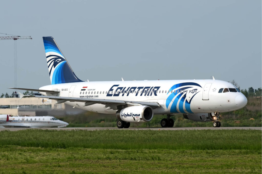egyptair airbus a320jpg egyptair_airbus_a320.jpg