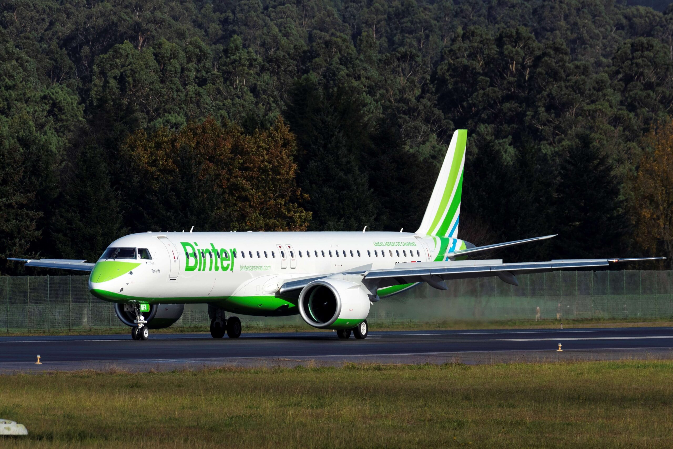 embraer_e195-e2_binter_canarias.jpg