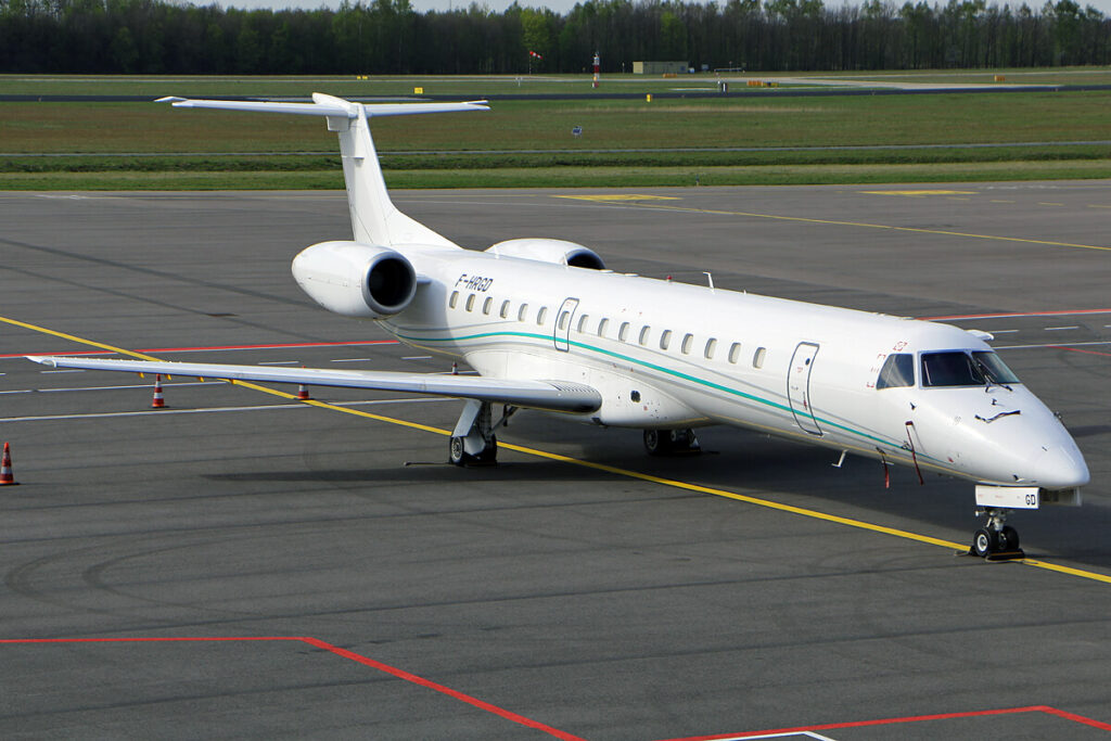 embraer_erj_145.jpg