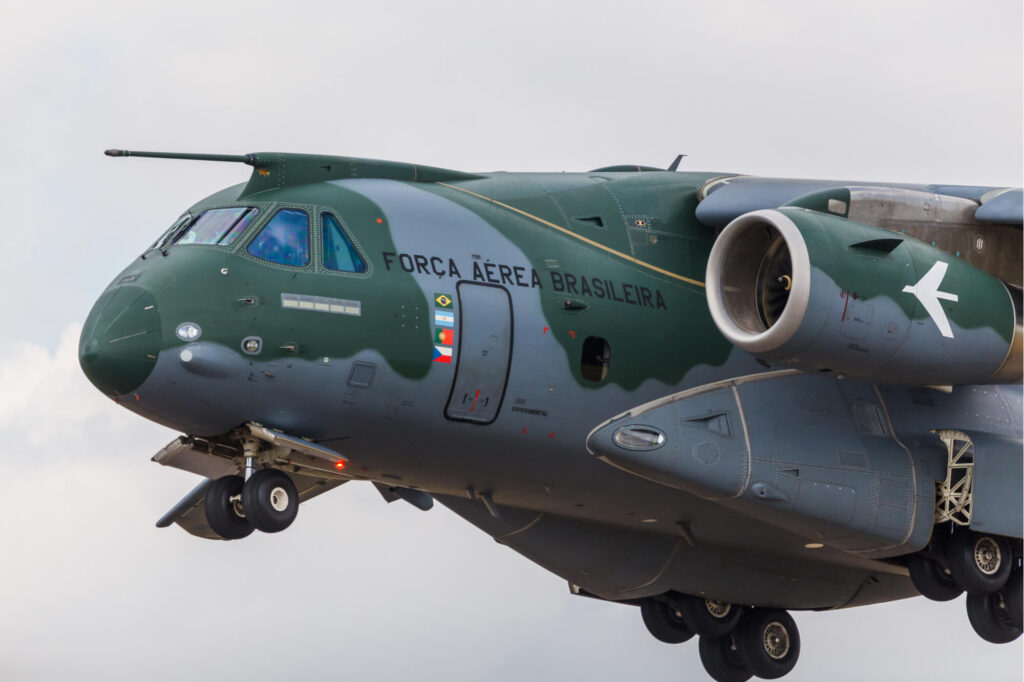 embraer_kc-390_at_riat-1.jpg