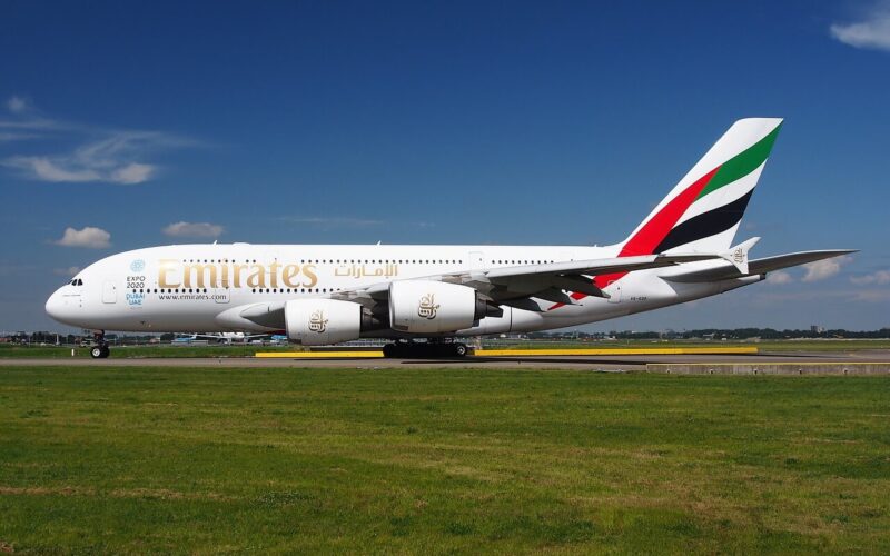 emirates-867771_1280.jpg