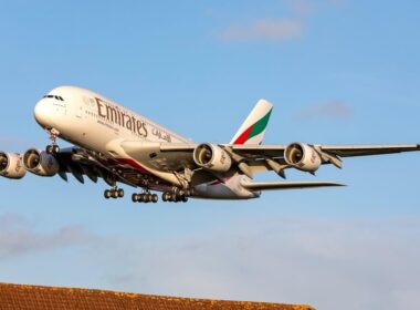 emirates_a380-4.jpg