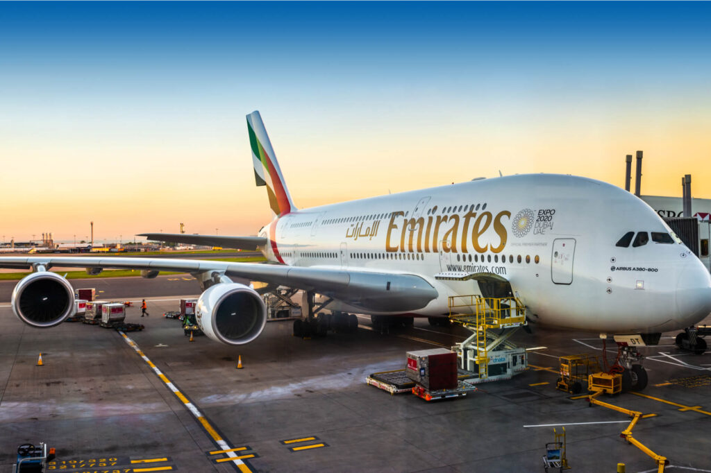 emirates_airbus_a380-800_super_jumbo.jpg
