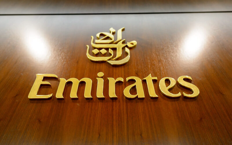 emirates_first_class_lounge_sign_at_dubai_international_airport_dxb.jpg