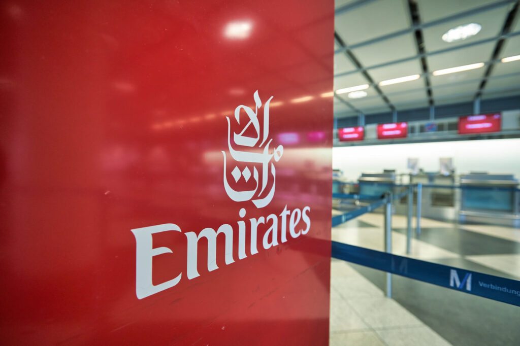 emirates_logo_at_the_check-in_counter-1-1.jpg