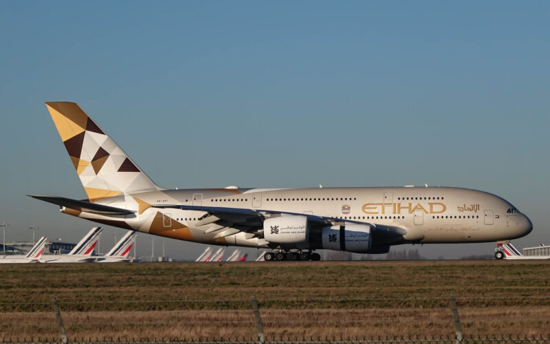 etihad_airways_airbus_a380_taxiing_at_paris_charles_de_gaulle_international_airport_cdg.jpg