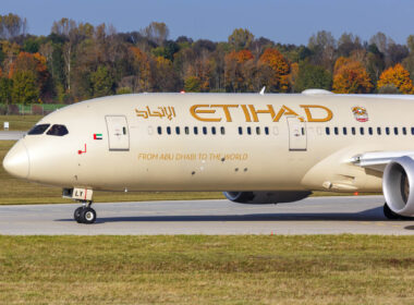 etihad_boeing_787_dreamliner.jpg