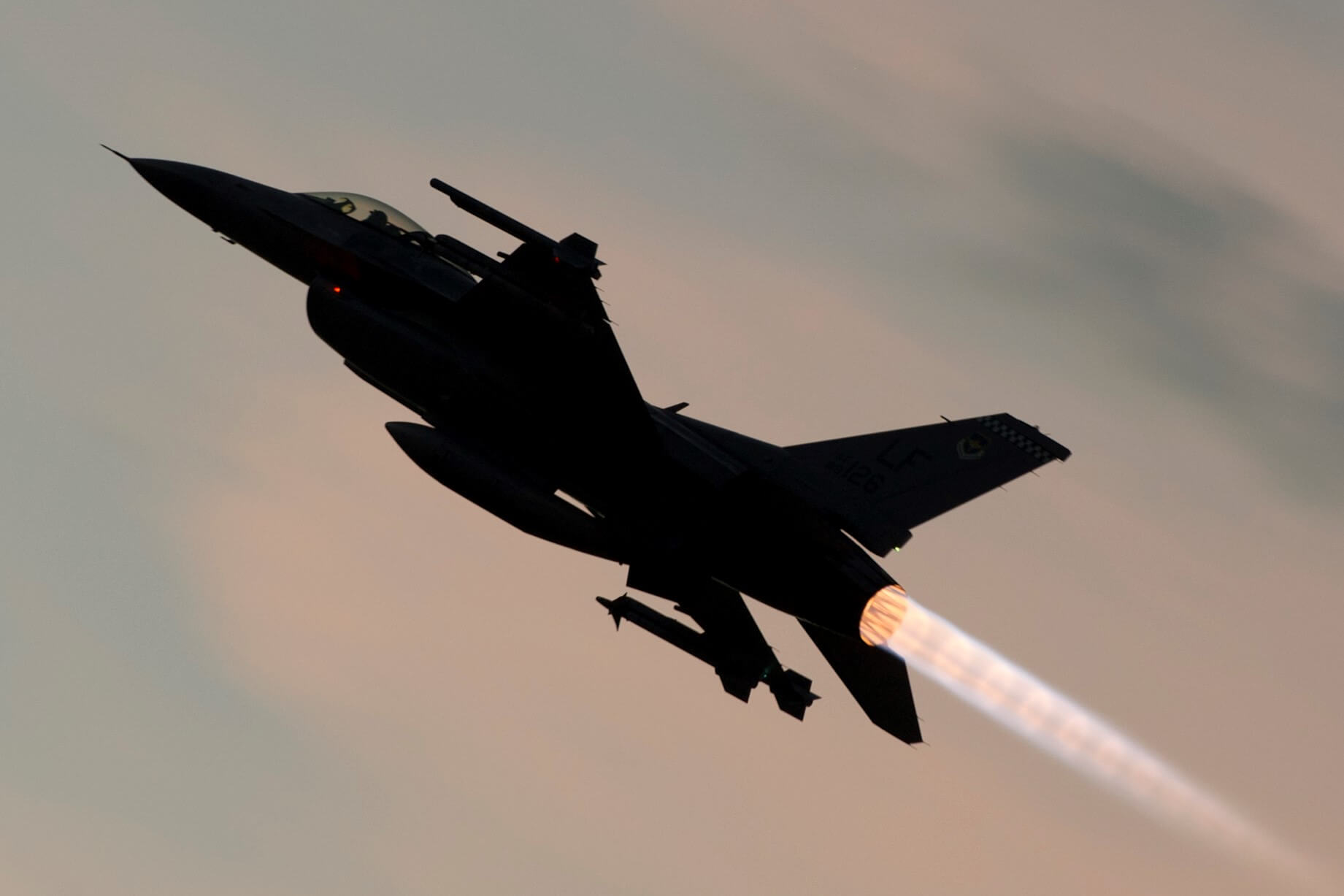 f-16_fighter_jet_taking_off_holloman_air_force_base-1.jpg