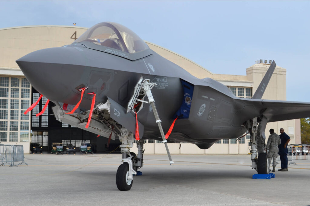 f-35_us_2016_shutterstock.jpg
