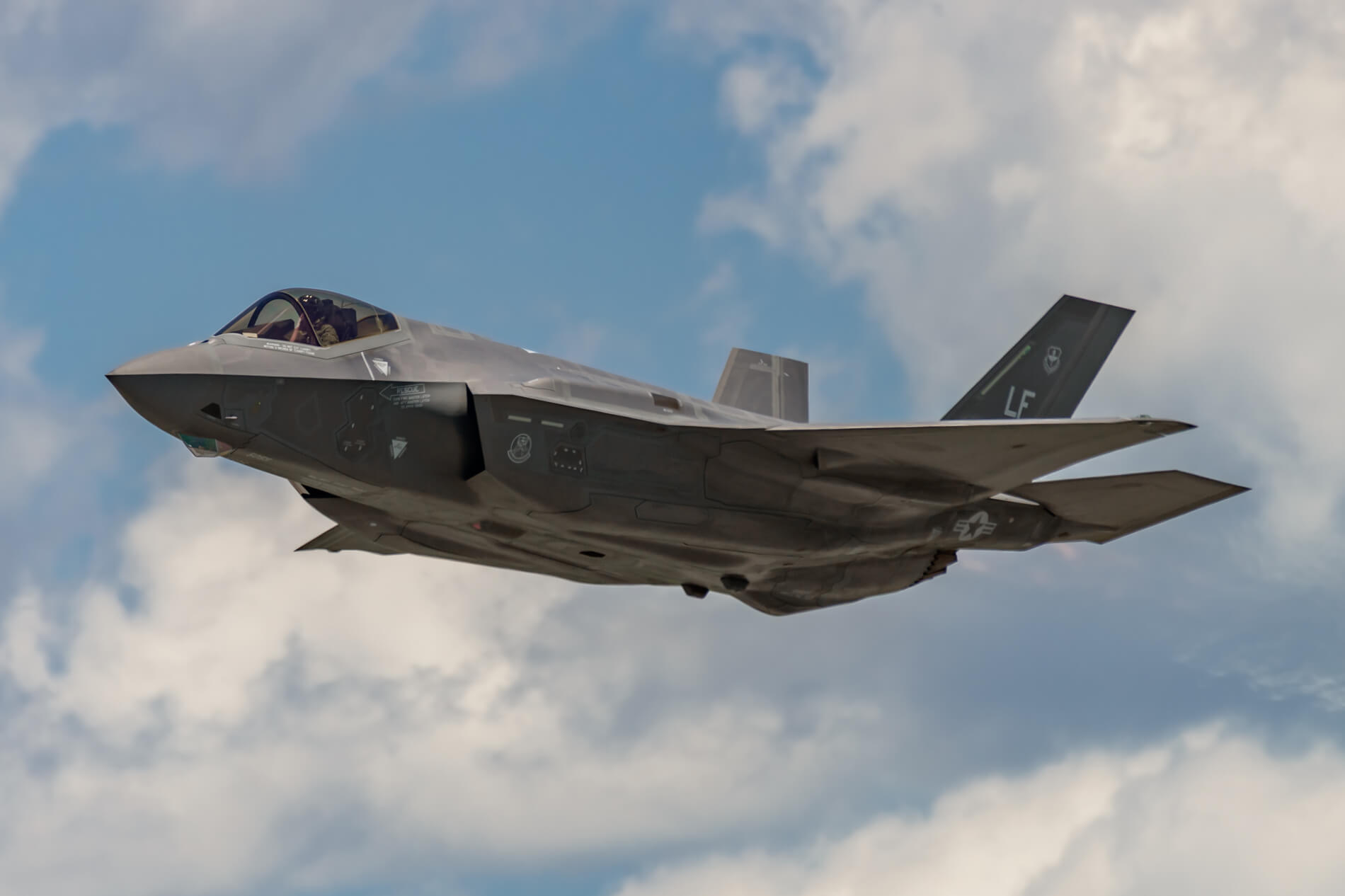 f-35a_flight_demonstration-1.jpg