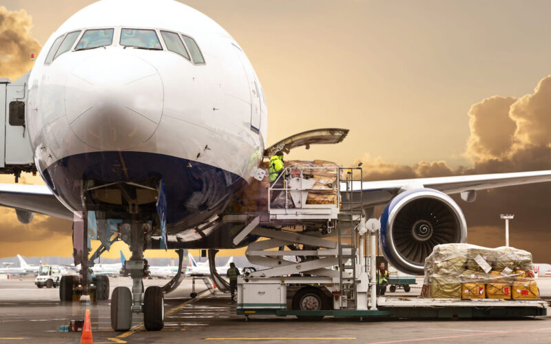 faa_to_improve_airport_cargo.jpg