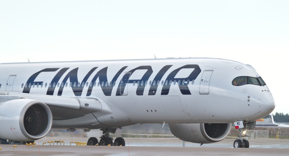 finnair airbus a350 landing at helsinki airportjpg finnair_airbus_a350_landing_at_helsinki_airport.jpg