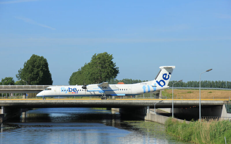 flybe_de_havilland_canada_dhc_dash_8_q400_at_amsterdam_schiphol_airport_ams.jpg